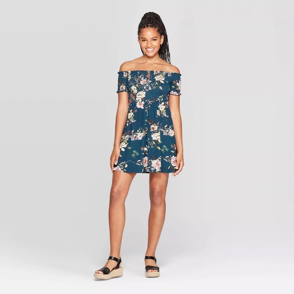 Off the Shoulder Floral print Dress - Picture 2 of 2